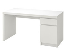 Ikea malm desk d'occasion  Expédié en Belgium