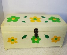 Caixa de joias vintage de madeira com bugigangas Flower Power retrô década de 1970 hippie  comprar usado  Enviando para Brazil
