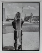 Gordon Parks. Playing in the community sprayer. Washington. 1942.Tirage prepress comprar usado  Enviando para Brazil