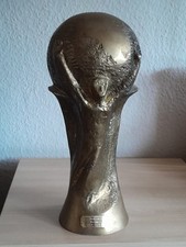 Fußball pokal trophäe gebraucht kaufen  Bottrop