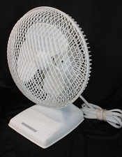 Ventilador basculante vintage Windmere pequeno mesa de cabeceira TC-6 2 velocidades funciona bem, branco comprar usado  Enviando para Brazil