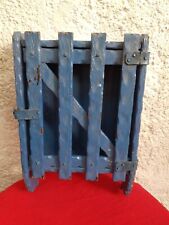 Petite etagere brutaliste d'occasion  Servian