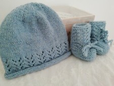 Scarpine cappello neonato usato  Secli