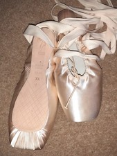 Pointe shoes new for sale  ST. ALBANS