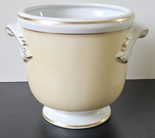 Vintage porcelain vista for sale Vintage porcelain vista for sale  POOLE