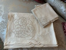 Tovaglia ricamata lino usato  Casapesenna