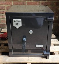 Safe keys excellent for sale  BASILDON