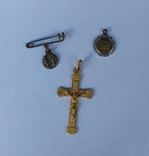 Medagliette religiose crocefis usato  Asti
