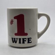 Novidade Caneca de Café Branca Leitura "#1 Esposa" Vintage Piada Retrô NOTADA MANCHA comprar usado  Enviando para Brazil