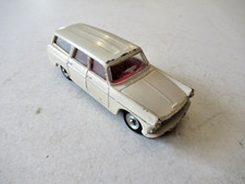 dinky toys peugeot 404 525 d'occasion dinky toys peugeot 404 525 d'occasion Champcueil