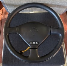 VOLANTE E ALMOFADA GENUÍNOS COMPLETOS PRETOS NISSAN 1991-97 BLUEBIRD N13 SSS!! comprar usado VOLANTE E ALMOFADA GENUÍNOS COMPLETOS PRETOS NISSAN 1991-97 BLUEBIRD N13 SSS!! comprar usado  Enviando para Brazil