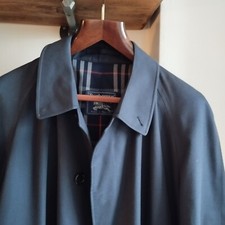 Burberry impermeabile uomo usato  Spedire a Italy