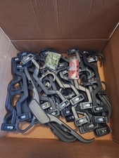 Usado, Lote de cabides de roupas de plástico sem marca, 2 tipos diferentes com abas de tamanho comprar usado Usado, Lote de cabides de roupas de plástico sem marca, 2 tipos diferentes com abas de tamanho comprar usado  Enviando para Brazil