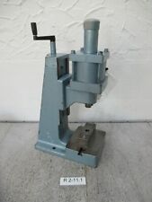 Mäder pneumatic press d'occasion  Expédié en Belgium