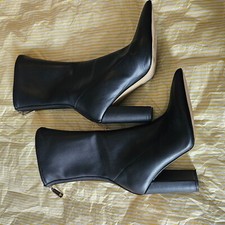 Guess black pointed for sale  LONDON