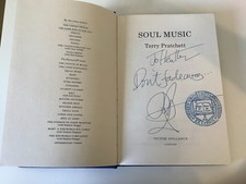 discworld signed for sale  GRANTHAM