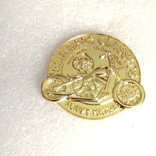 Pin lapel pins d'occasion  Lille-