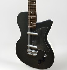 Danelectro pro electric d'occasion  Expédié en Belgium