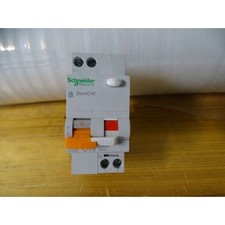 Schneider 16716 interruttore usato  Italia