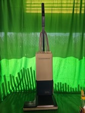 Aspirador vertical Electrolux Epic Series 3000 SR  comprar usado  Enviando para Brazil