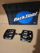 Specialized pedals for sale  CAERPHILLY
