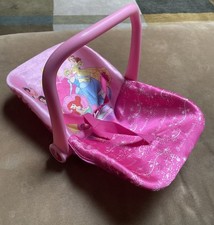 Usado, BONECA PRINCESA DISNEY VINTAGE ASSENTO DE CARRO CONVERSÍVEL TRANSPORTADORA/ALIMENTAÇÃO/CADEIRA comprar usado  Enviando para Brazil