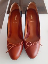 Scarpe fendi décolleté usato  Roma