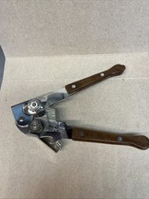 Abridor de lata manual SWINGAWAY vintage anos 60 alças de madeira raras resistente STL MO EUA comprar usado  Enviando para Brazil