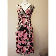 Abito estivo floreale usato Abito estivo floreale usato  Italia