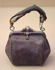 Ancienne bourse aumônière d'occasion  Polliat