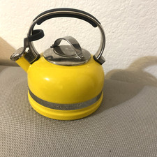 Chaleira KitchenAid KTEN20D 2,0 quartos porcelana fogão apito chá, amarela comprar usado  Enviando para Brazil