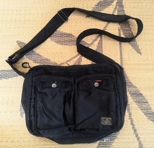 Bolsa de ombro PORTER TANKER por Yoshida Japão Importada Rara comprar usado Bolsa de ombro PORTER TANKER por Yoshida Japão Importada Rara comprar usado  Enviando para Brazil