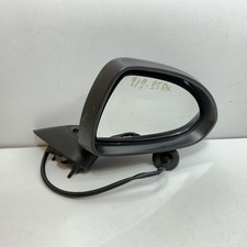 Specchietto retrovisore destro usato Specchietto retrovisore destro usato  Italia