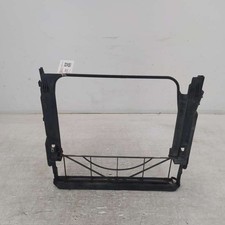 17101439105 supporto radiatore usato 17101439105 supporto radiatore usato  Mineo