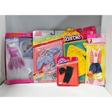 Lote de 5: Conjunto de ropa y accesorios Barbie segunda mano  Embacar hacia Mexico