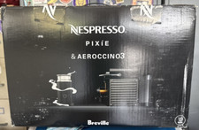 Máquina de café Nespresso Pixie com Aerocino 3 Expresso NOVO NA CAIXA DE FÁBRICA Pacote comprar usado  Enviando para Brazil