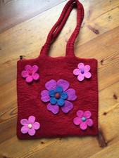 Borsa feltro rosso usato  Sondrio