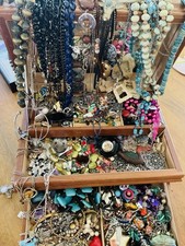 Large jewelry mixed for sale  Aitkin