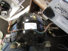 241650210 COMPRESSOR REFRIGERADOR RÍGIDO COMPLETO PANASONIC DGK66C10RLU comprar usado  Enviando para Brazil