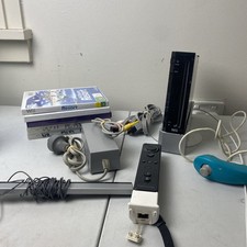 Console Nintendo Wii preto com controle, Nunchuck e Wii jogo de resorts esportivos, usado comprar usado  Enviando para Brazil