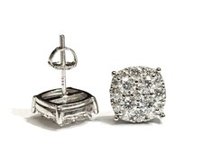 Square moissanite stud for sale  WEMBLEY