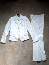 Tahari pc. women for sale  Easton