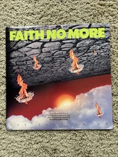 Usado, FAITH NO MORE - THE REAL THING VINYL LP 1st PRESS 1989 ORIG Promo SIGNED comprar usado Usado, FAITH NO MORE - THE REAL THING VINYL LP 1st PRESS 1989 ORIG Promo SIGNED comprar usado  Enviando para Brazil