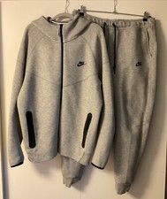Nike sportswear tech gebraucht kaufen  Emmelshausen