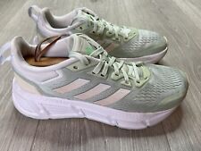 Adidas shoes women for sale  Riverview