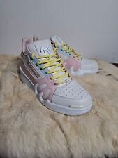 Scarpe sneakers donna. usato  Saluggia