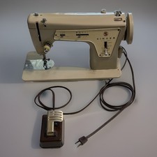 Máquina de costura vintage Singer Fashion Mate 237 França com luz de pedal funciona, usado comprar usado  Enviando para Brazil