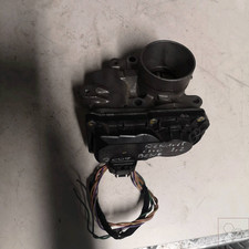 8200568712 corpo farfallato usato  Italia