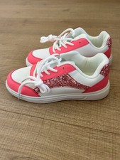 Baskets blanches roses d'occasion  Void-Vacon