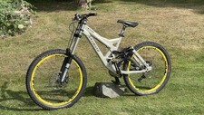 Specialized demo one for sale  HIGH WYCOMBE